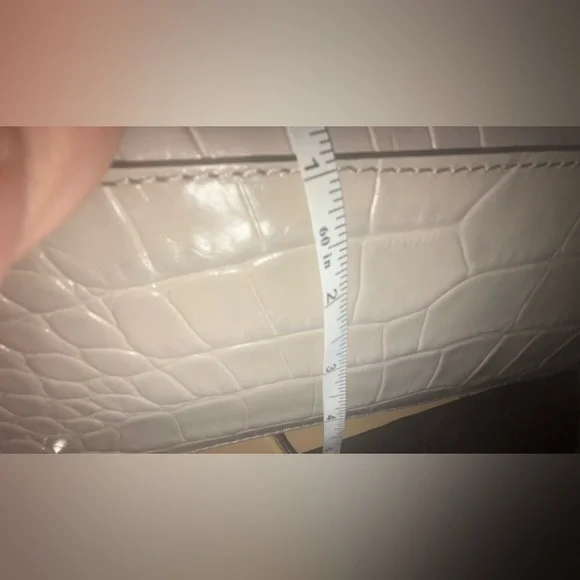 Michael Kors Leather Satchel Dove Grey Croc Embossed Dillon Purse NWOT - Picture 8 of 13